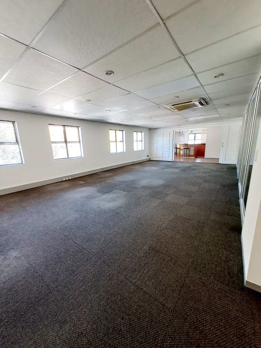 To Let commercial Property for Rent in Okennedyville Western Cape